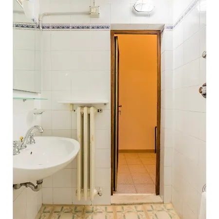 Апартаменты And Spacious